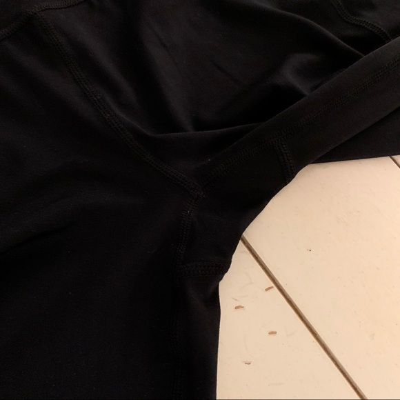 Sweaty Betty // Crops Small - Picture 2 of 16